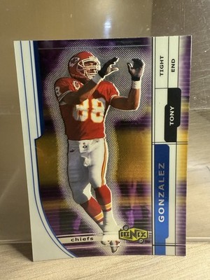 2000 Upper Deck Ionix Football Card #29 Tony Gonzalez Kansas City