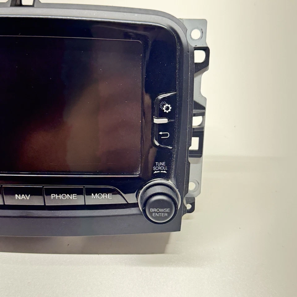 OEM 2014-2017 FIAT 500L Radio AM FM Navigation Display Screen 6434C-BE2803 OEM - Image 4 of 4