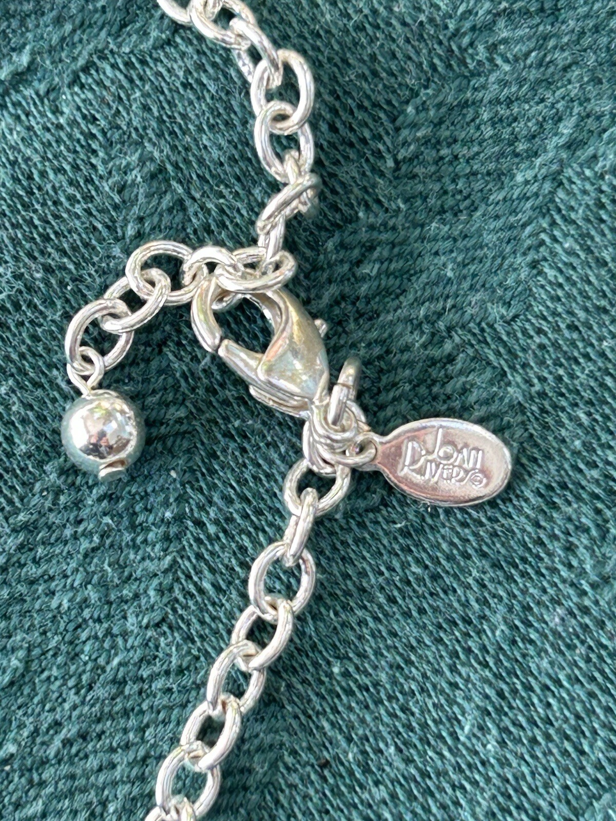 JOAN RIVERS Silver Tone Interlocking Circles Chai… - image 2