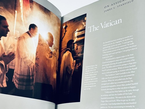 National Geographic: The Photographs By Leah Bendavid Val HC Coffee Table Book - Picture 6 of 8