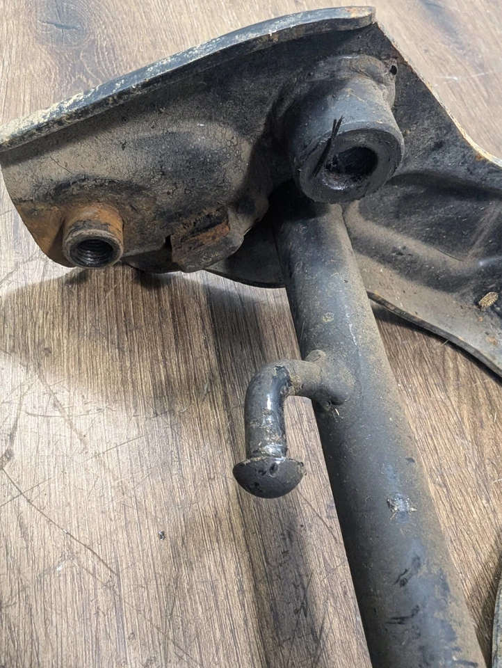 Subchasis trasero Yamaha Virago XV750 1981-1983 OEM - 4X7-21430-00-00 Foto 4 de 4