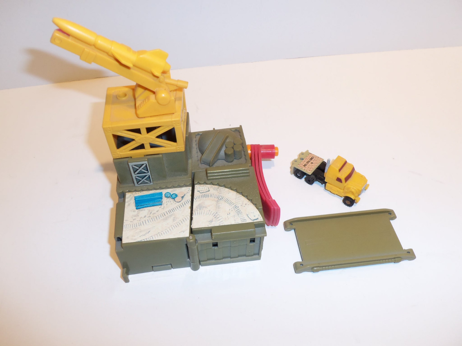 Vintage 1989 Hasbro G1 Transformers Ironworks Micromaster 100% Complete Loose Vintage 1989 Hasbro G1 Loose Transformers Ironworks Micromaster 100% Complete Loose G1 2800dd