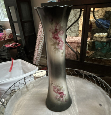 Gray Ombre Ceramic Vase Pink Floral Pattern Decorative Scalloped Rim
