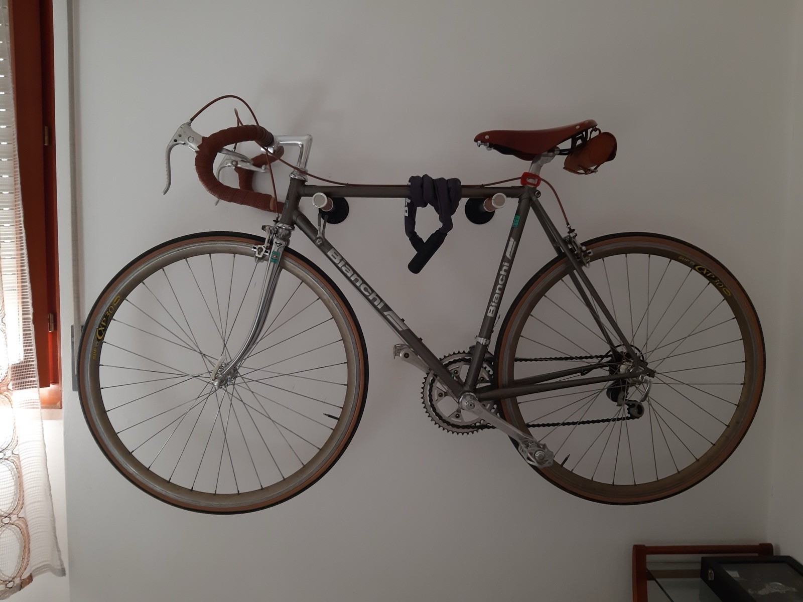Bianchi bici da corsa argento telaio 58 cm ruote 28" freni stradali vintage
