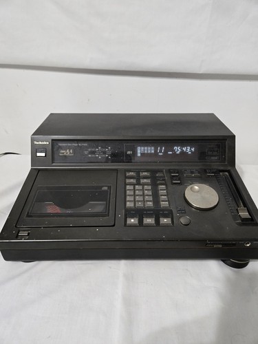 Technics SL-P 1200 CD player Class AA