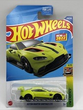 Hot Wheels Aston Martin Vantage Gte Hw Exotics 910 Green