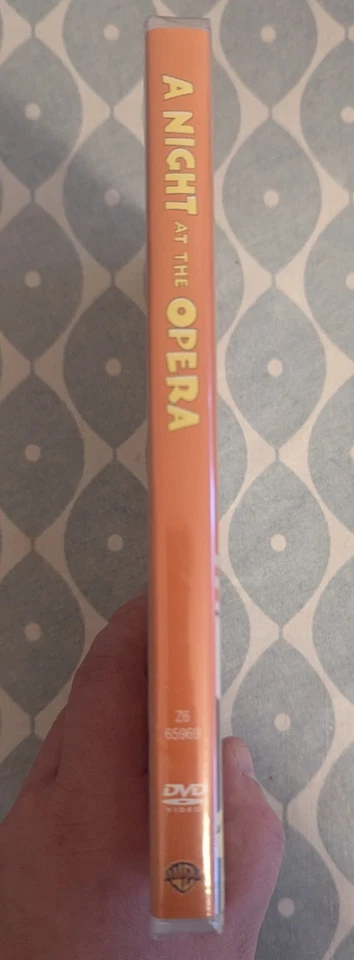 A NIGHT AT THE OPERA DVD Groucho Marx Chico Marx Brothers Movie Film New UK R2 - Image 3 of 4