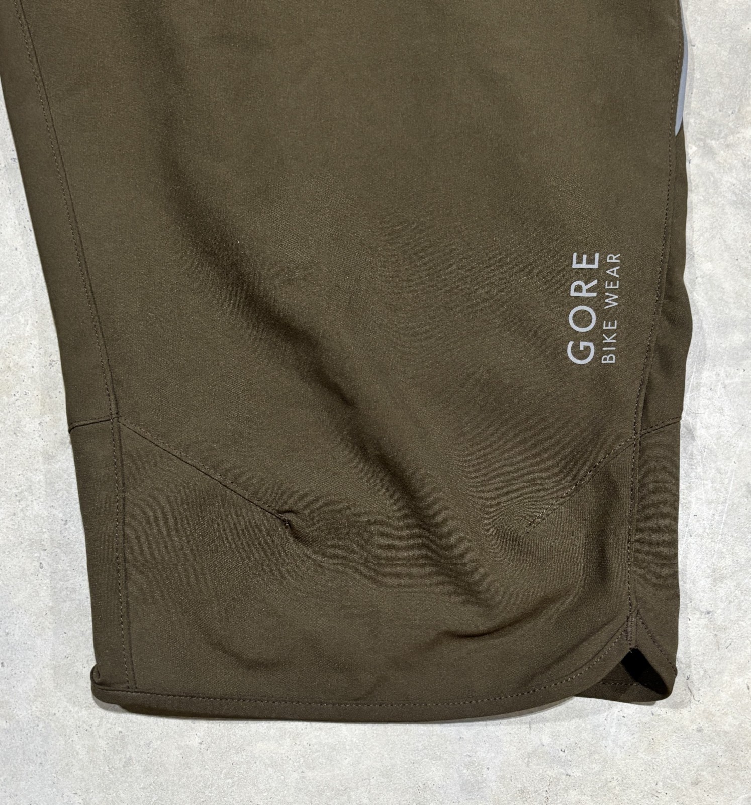 Gore Bike Wear Softshell Polyester Thigh Length Trail Shorts Womens XL Green