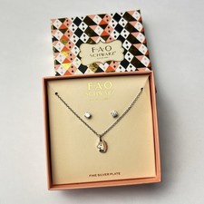 FAO Schwartz Childrens Unicorn Necklace Earrings Set Fine Silver Plate Gift Box