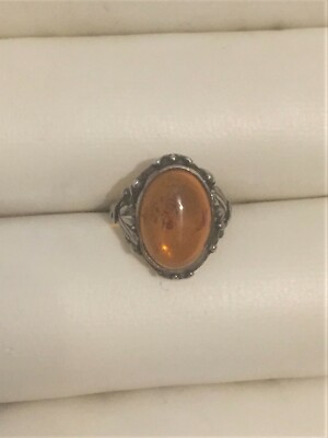 Ring made of silver / amber.  N9 Size 10. 16 mm. approx. 2 g. 