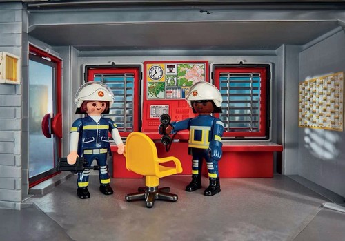 Playmobil 71603 Action Heroes: Fire Rescue Mega Set - Picture 6 of 7