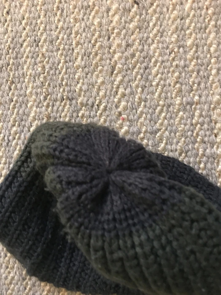 Mens cap knitted Beenie Dark Blue & Dark Green Size One Sized - Image 4 of 4