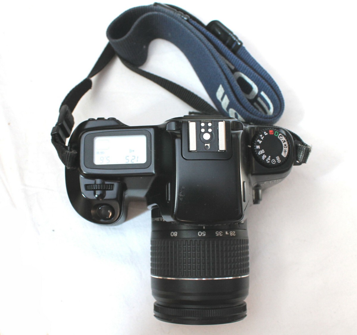 CANON EOS 1000F SLR 35mm Film Camera 28-80mm AF Canon Lens, in