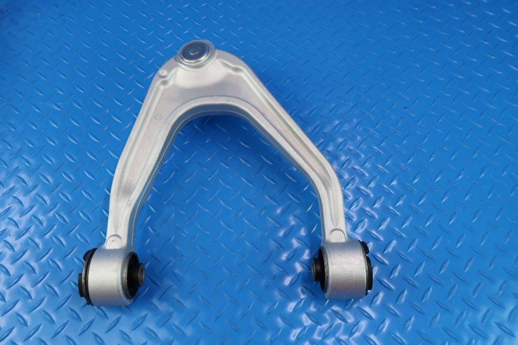 Maserati Ghibli Quattroporte right upper control arm #11228
