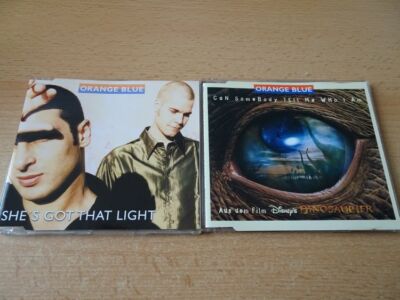 2 Maxi CD Set Orange Blue: She`s got that light + Can somebody tell me who I am 