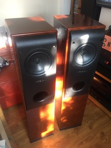 kef reference model 2