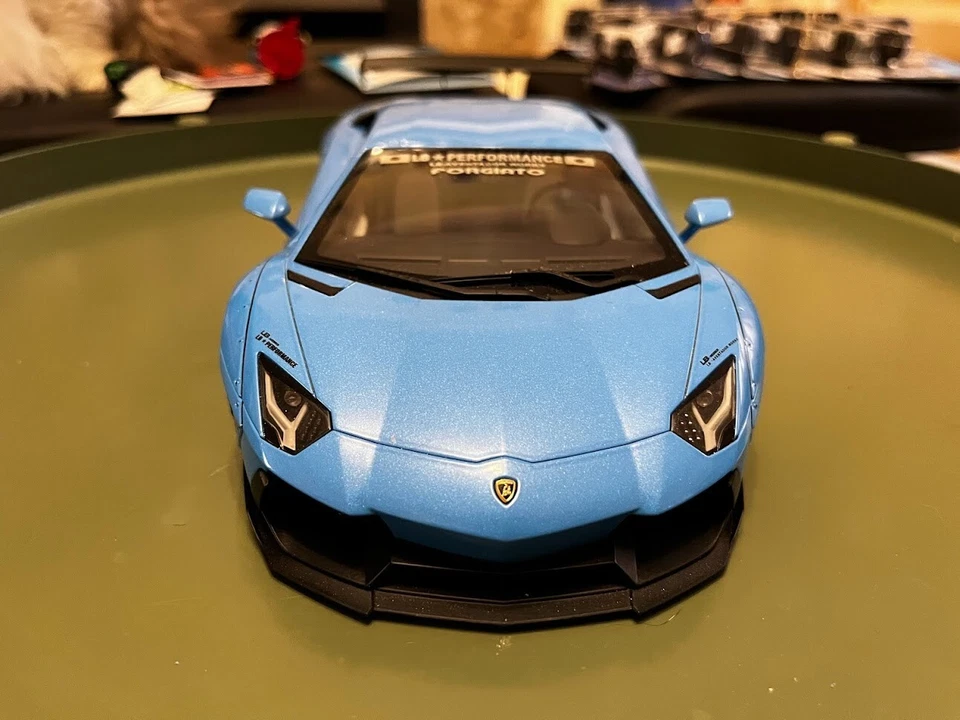 Autoart 1/18 Liberty Walk Lamborghini Avantador Foto 4 de 4
