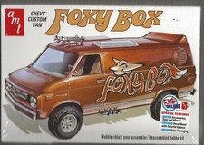 AMT Retro Deluxe Edition Chevy Custom Van FOXY BOX in 1/25 1265 /12 ST