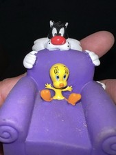 TWEETY BIRD SYLVESTER THE CAT HARDEES VINTAGE ROLLER KID TOY