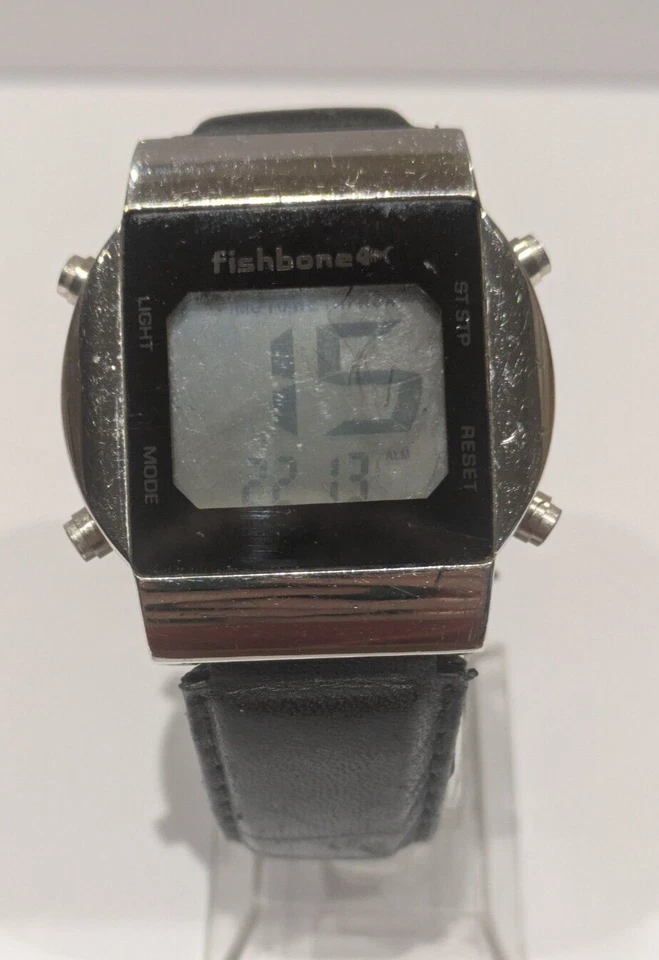 Reloj digital de espina de pescado vintage para hombre Foto 2 de 4