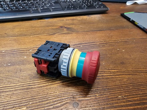 GCC Spirit LS Laser Pulsante di arresto di emergenza - Foto 1 di 4