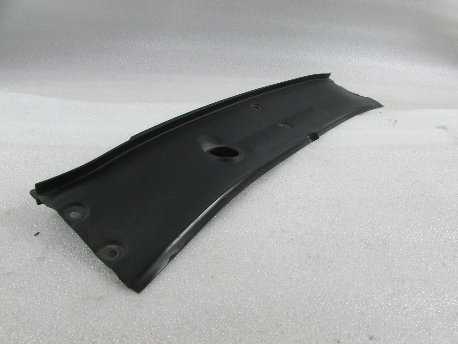 Ferrari 599 GTB, Center Cowl Vent Panel, Used, P/N 68562900