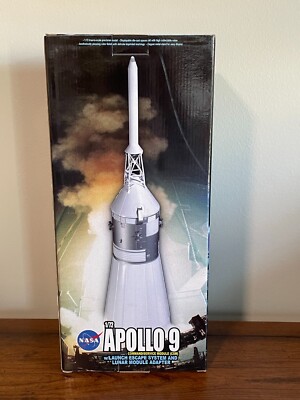 Dragon Wings 1/72 Apollo 9 CSM W/ Launch Escape System & LM Adapter 50379