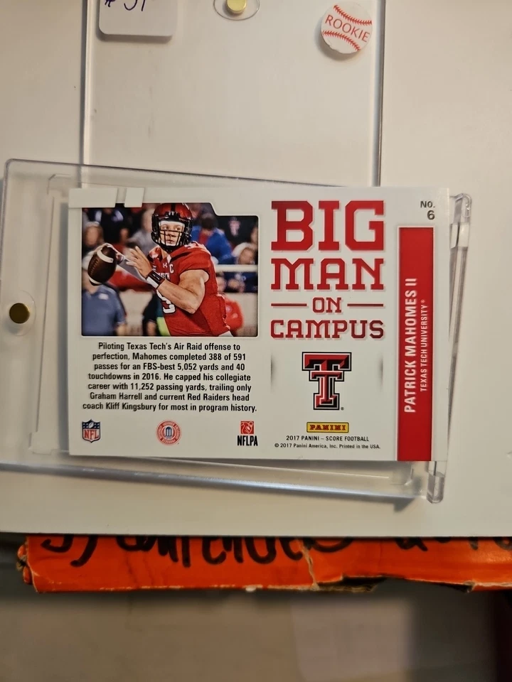 2017 SCORE PATRICK MAHOMES BIG MAN ON CAMPUS A BEAUTIFUL CARD READY FOR GRADING  - Image 4 of 4