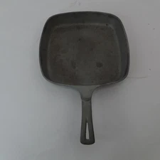 Wagner Ware Sidney -O- Cast Iron Square Skillet #1218B
