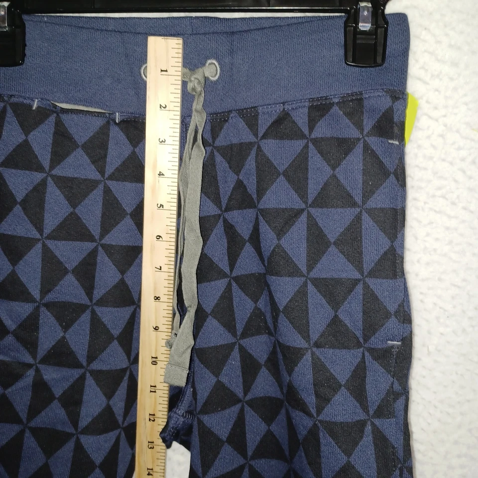 Zumba Wear Men's XS Everyday French Terry Shorts Workout Gray Printed (ZZ) - Image 4 of 4