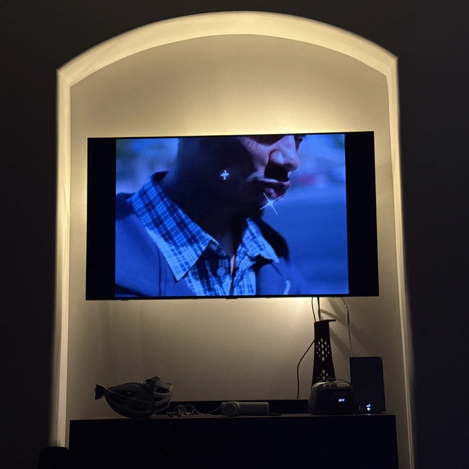 SAMSUNG 55-Inch Class Crystal UHD CU7000 Series Purcolor, Object Tracking Sound - Image 2 of 2