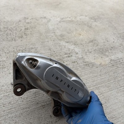 2007 - 2023 INFINITI/NISSAn 370ZQ50 M37 G37 Q60 Q70 AKEBONO FRONT right CALIPER 