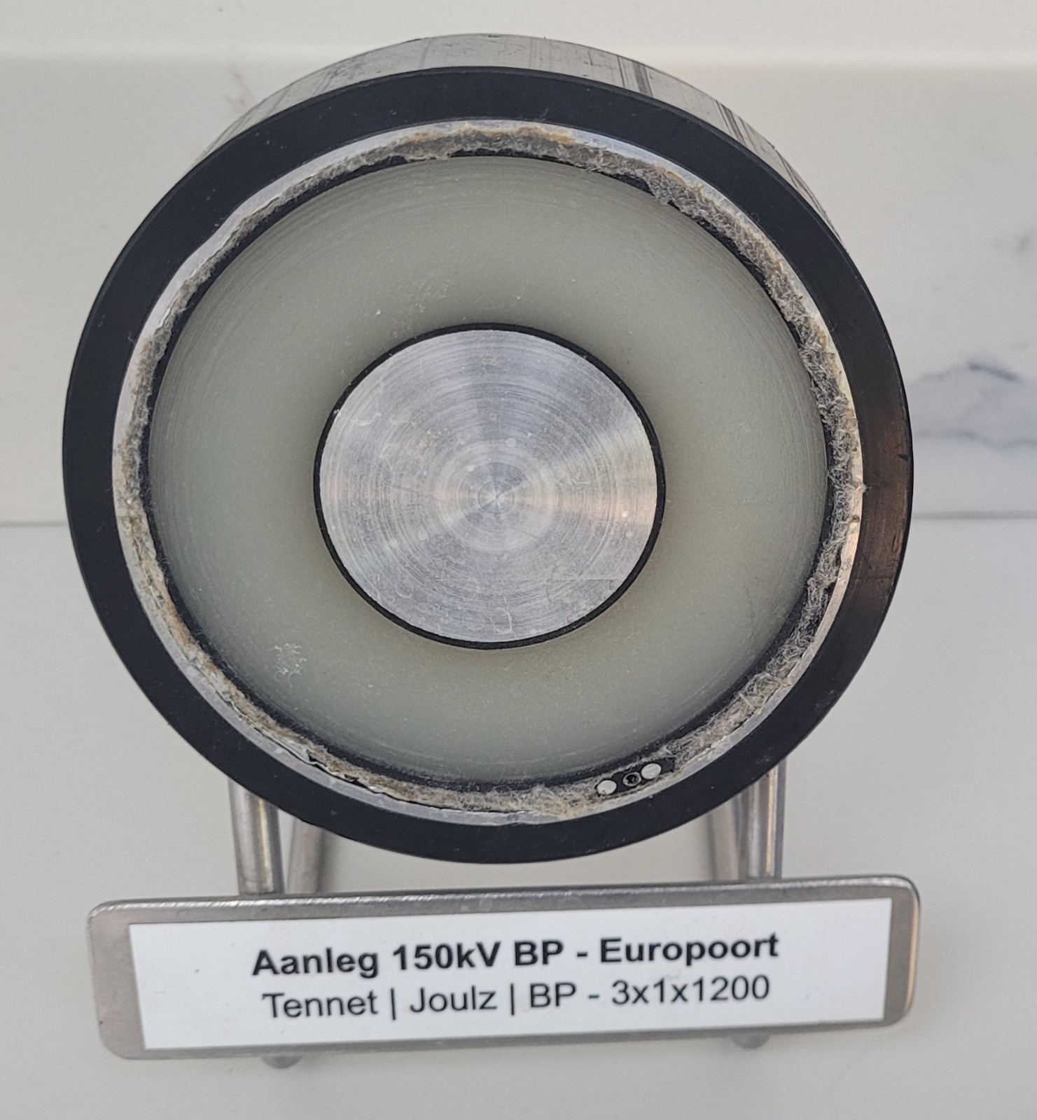 High-Voltage Cross-Section Cable Sample Display piece 150kV lines -BP Refinery