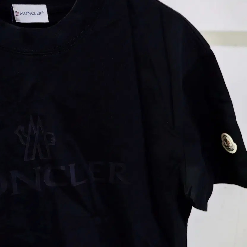 Moncler Women's S Short Sleeve Big Logo T-Shirt, S Size thumbnail 6