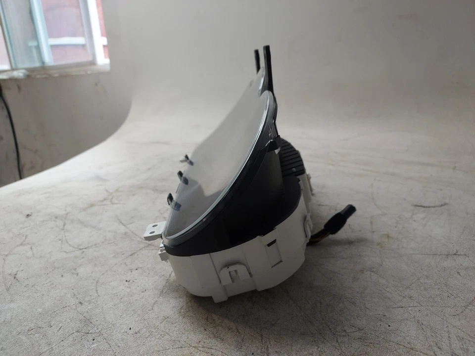 Speedometer Instrument Cluster 08 09 Kia Spectra Dash Panel Gauges 130,753 Miles - Image 2 of 4