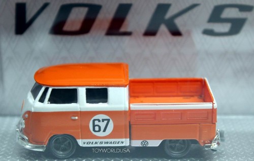 M2 Machines VOLKSWAGEN 1960 VW Double Cab Truck USA Model & 1967 Beetle Deluxe - Picture 2 of 4