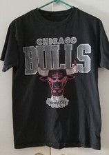 NBA Chicago Bulls T-Shirt Size M Short Sleeve Hardwood Classics Windy city Black