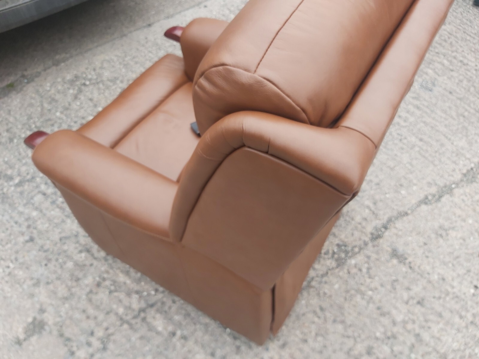 HSL RIPLEY Leather Electric Riser Recliner Chair Brown eBay