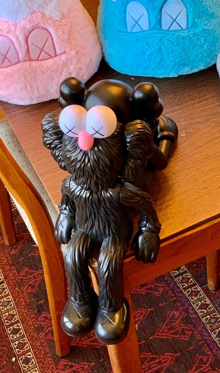 KAWS Seeing / Watching BFF コンプ P香港限定 KAWS Seeing / Watching