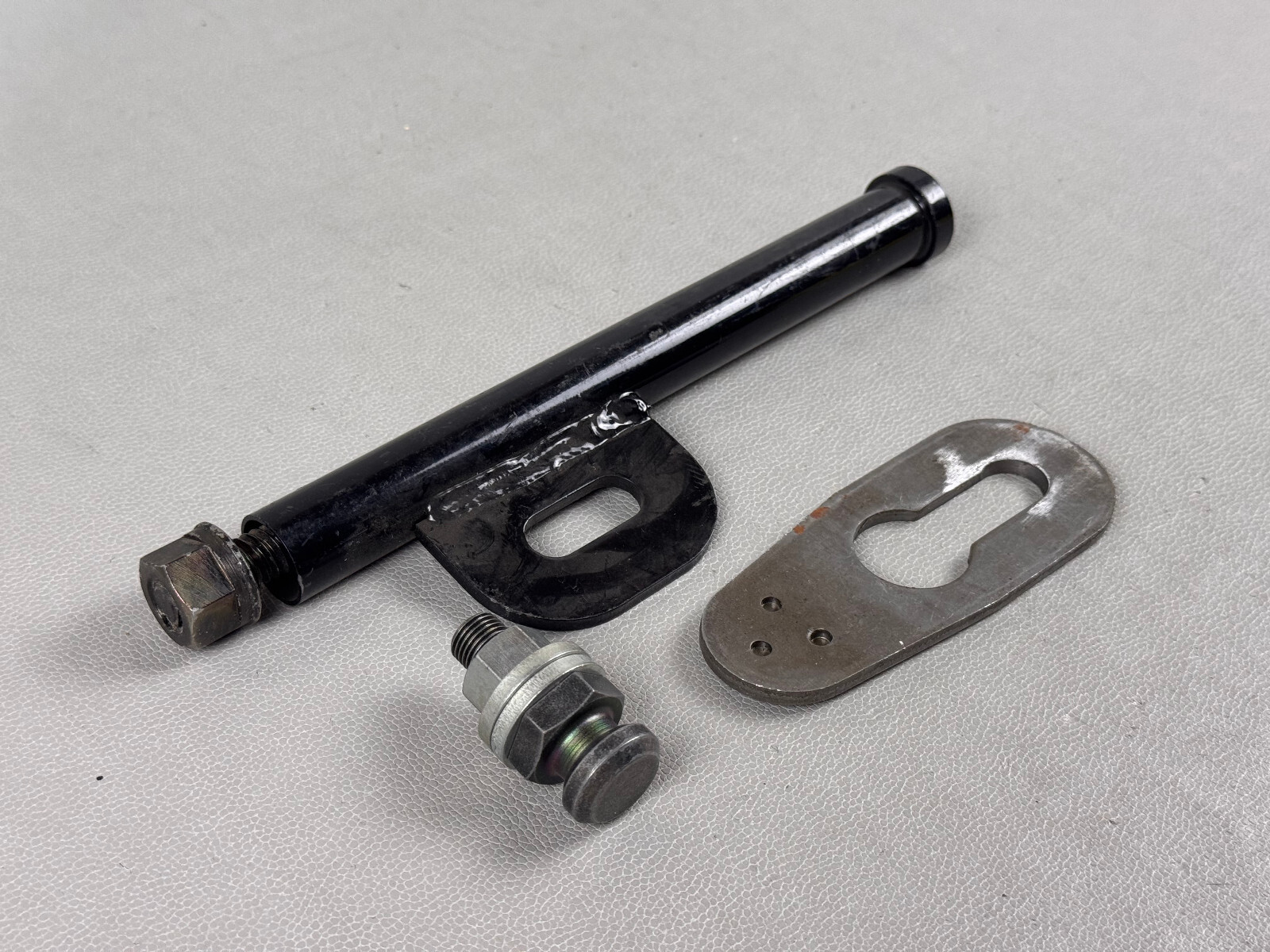 BENTLEY & RR KIT CARRIER SPARE WHEEL OEM RH3016