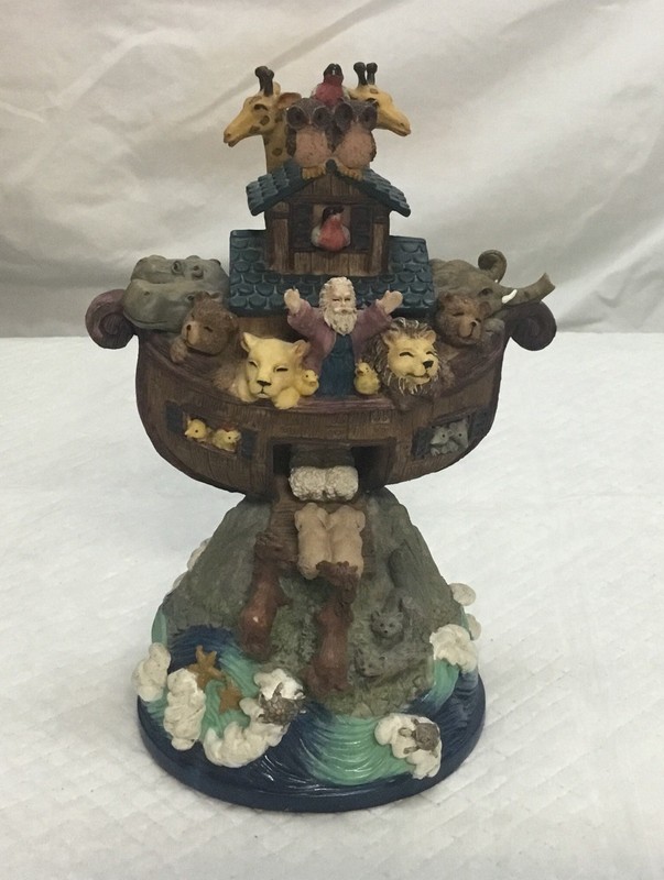 Vintage Noah's Ark Animated Music Box Plays " When The Saints Go Marching In"