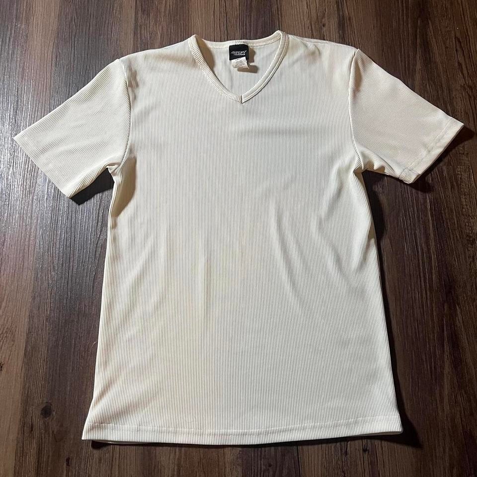 Amplify Ribbed V Neck T-Shirt Women's Medium Short Sleeve Basic Tee Top
