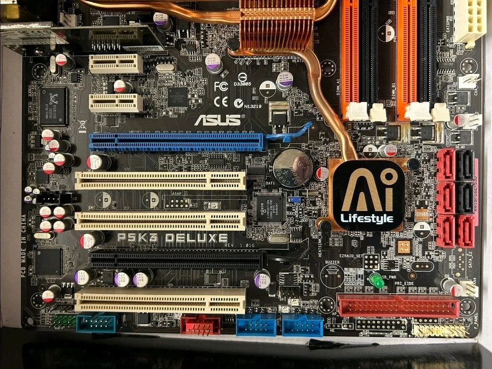 Motherboard ASUS P5K3 Deluxe Sockel 775 (Ungetestet) - Bild 4 von 4