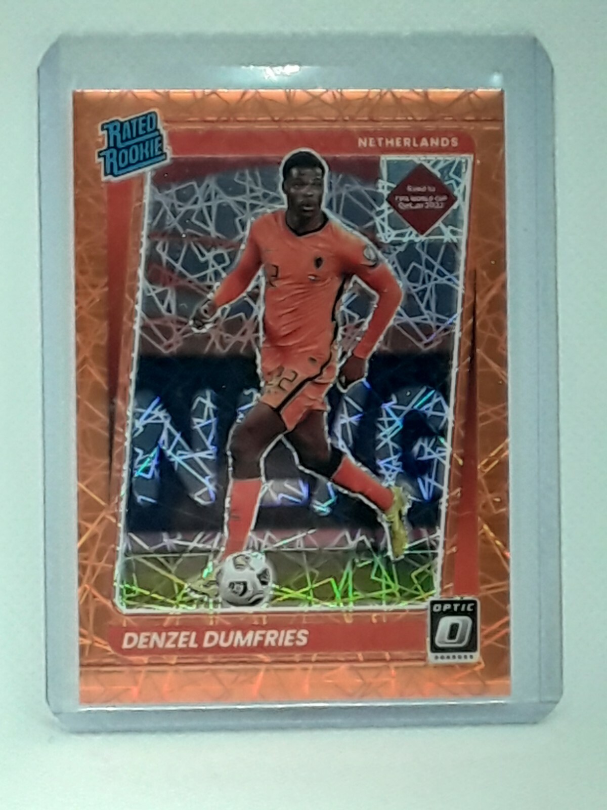 Denzel Dumfries 2021-22 Donruss Optic RR ORANGE VELOCITY (04/49) Netherlands