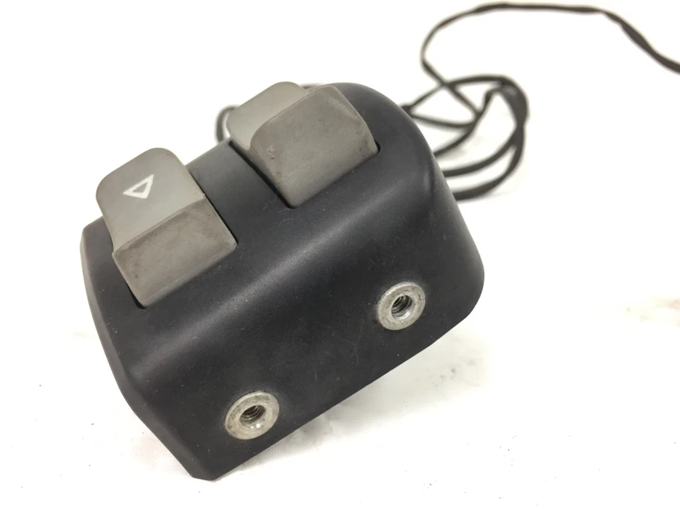 Interruptor de luz de advertencia de peligro manillar derecho OEM BMW R1200RTP R1200RT R900RT OEM Foto 2 de 4