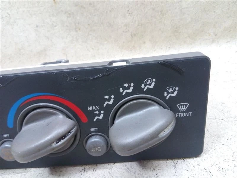 Control de temperatura climático 22694864 compatible con 01-05 Pontiac Grand AM P26-195624 Foto 3 de 4