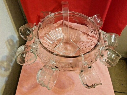 Vtg JEANNETTE Crystal/Fruit Glass Punch Bowl, 8 cups/S Hooks & Ladle Set Of 18 - Picture 2 of 7