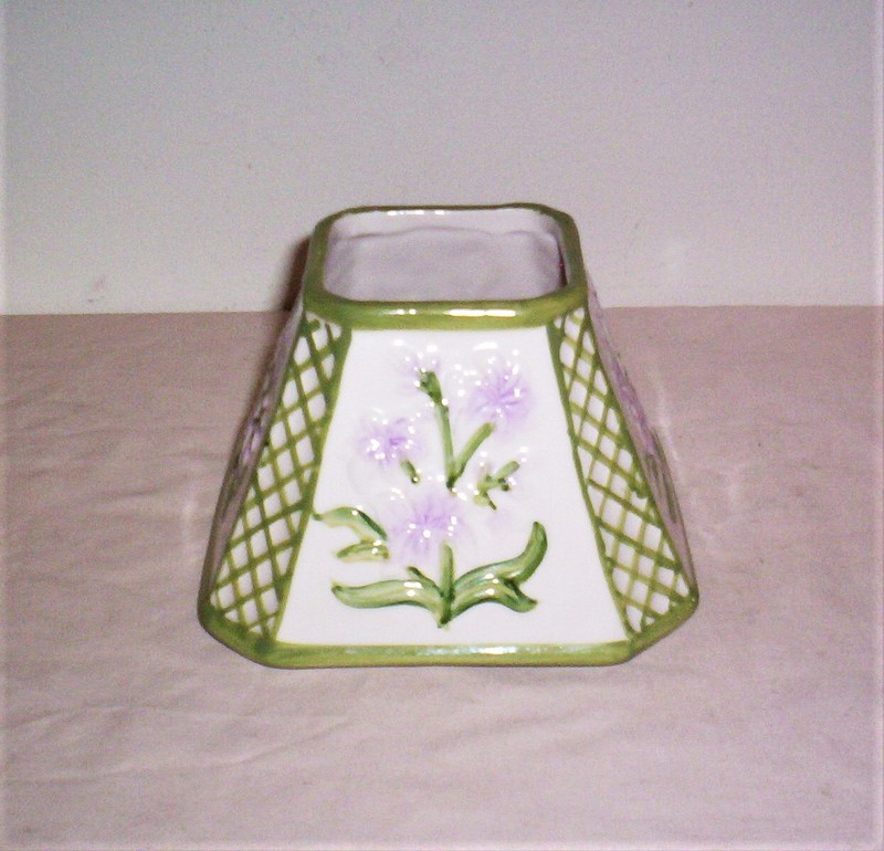 Pretty Ceramic Floral Jar Candle Topper Shade Purple Flowers excellent condition