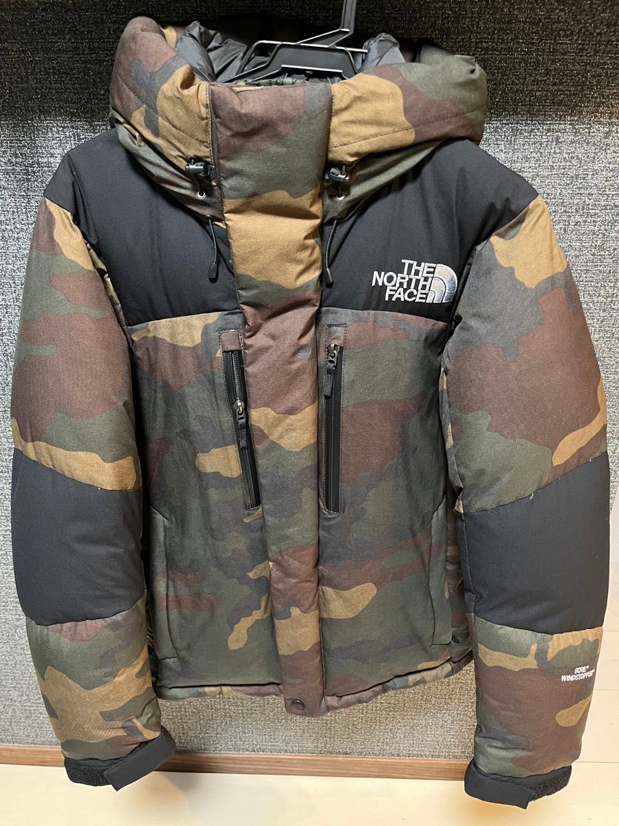 The North Face Baltoro Light Jacket Size XS Camouflage Good 