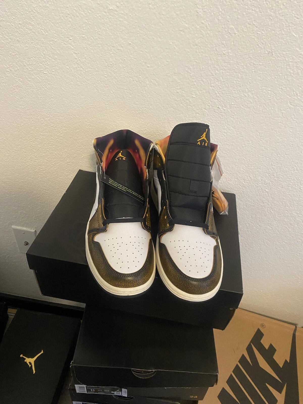 Taglia 12 5 Air Jordan 1 SE Mid Wear Away Taxi